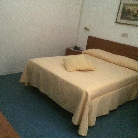 Albergo San Carlo Μάσσα Εξωτερικό φωτογραφία