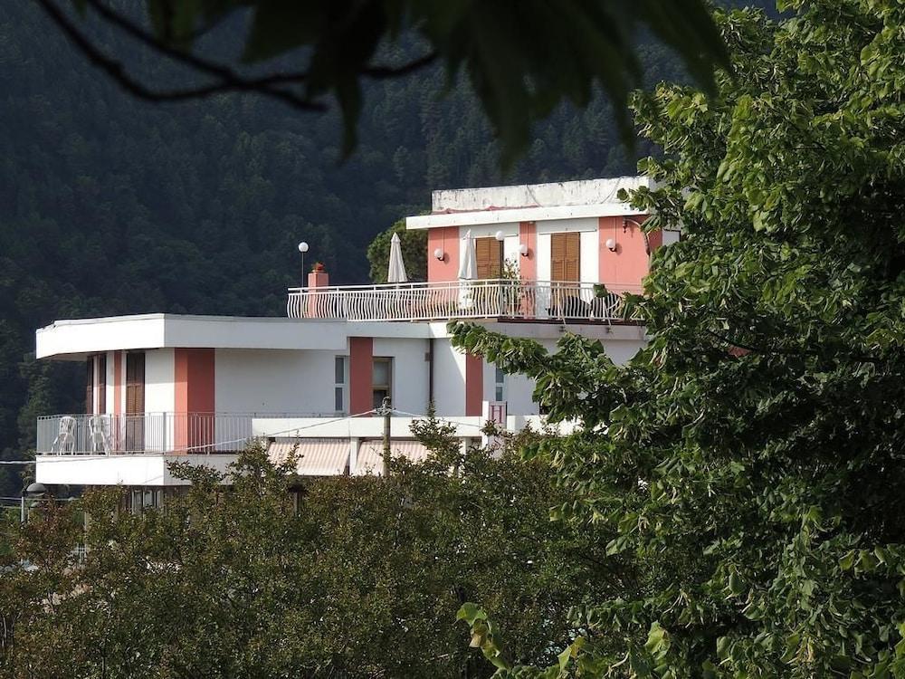 Albergo San Carlo Μάσσα Εξωτερικό φωτογραφία